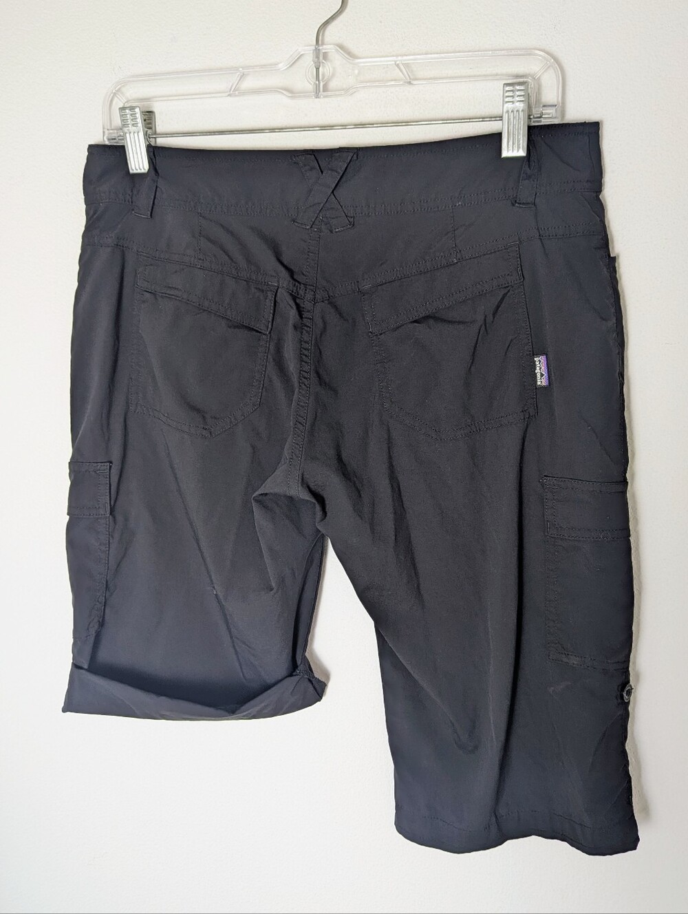 Patagonia Solimar Shorts Women Sz 6 Black Outdoor Lightweight Roll Up Bermuda